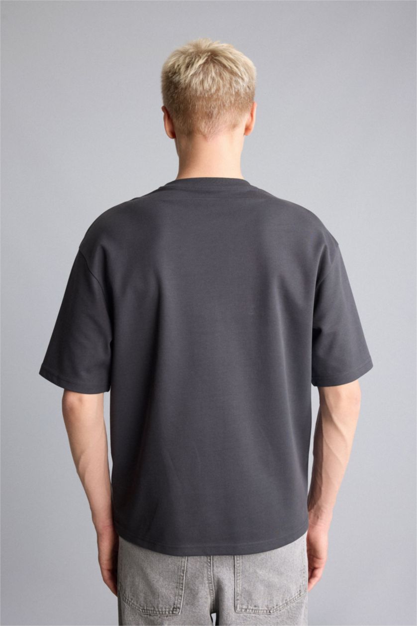Ерлер Қою Сұр Boxy Fit футболка