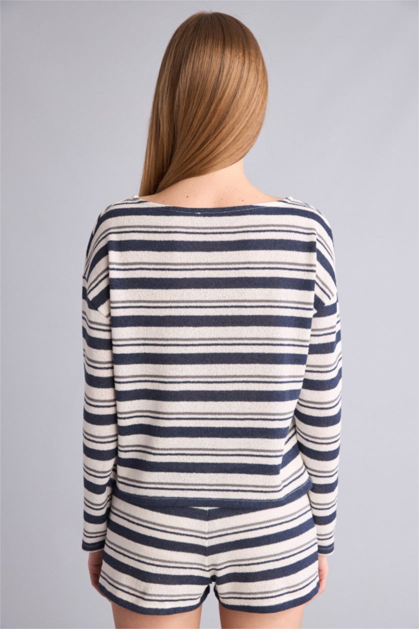 Kadın Kırık Beyaz Kayık Tişört