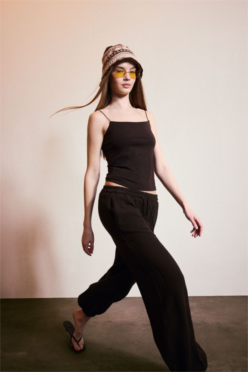 نساء بني بنطرون بالون فيت موسلين بخصر عادي