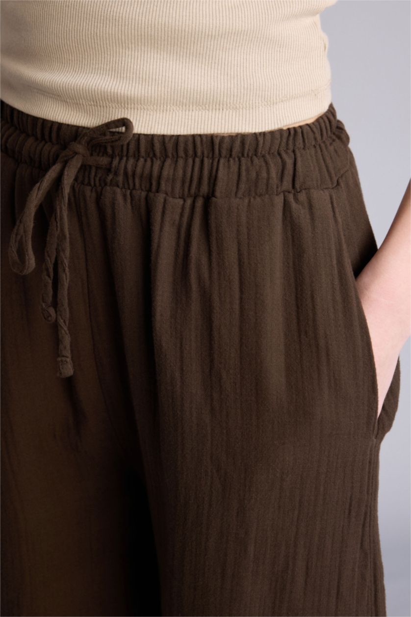 Kadın Kahve Balloon Fıt Çift Cepli Normal Bel Standart Boy Müslin Pantolon