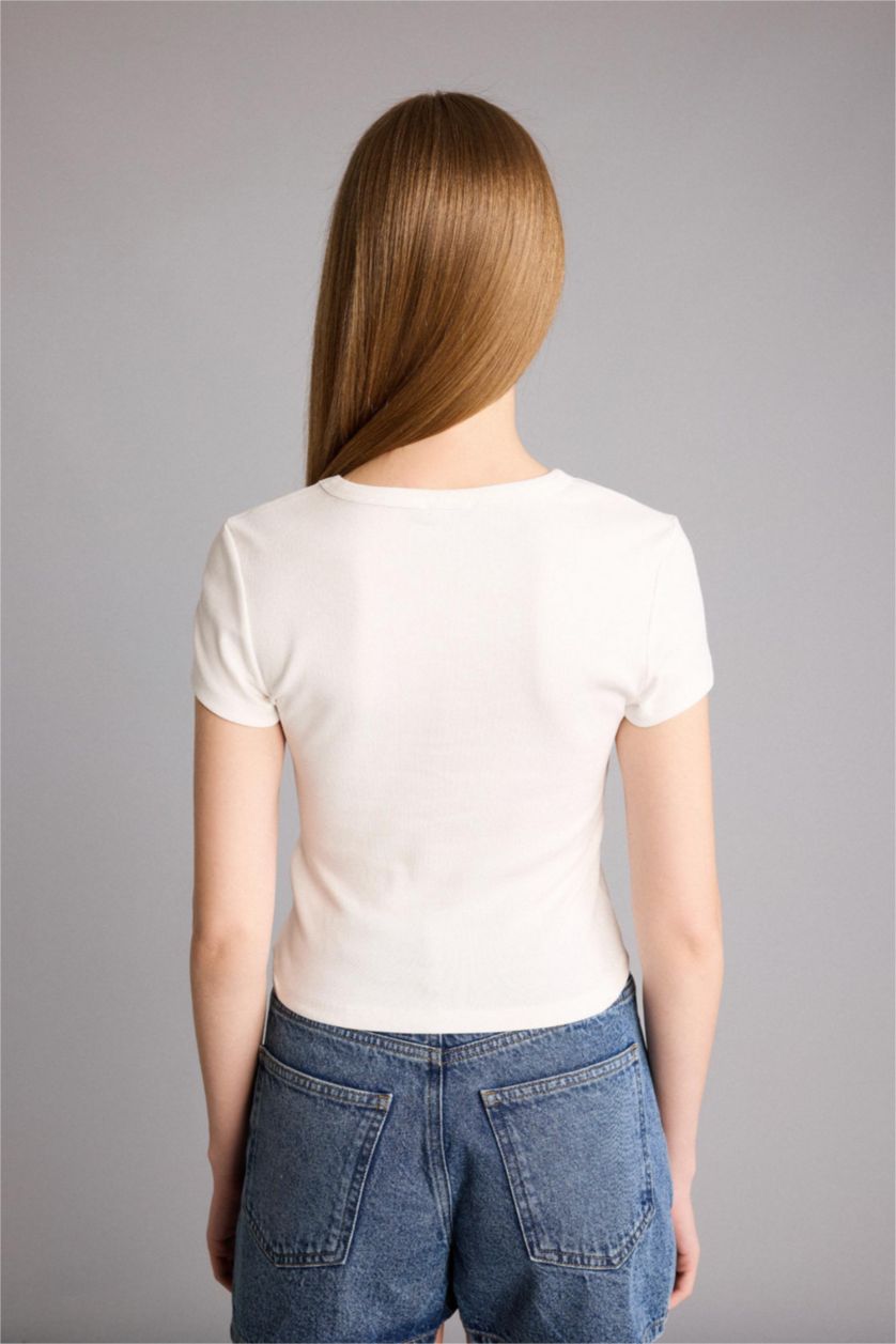 Kadın Kırık Beyaz Fıtted Baskılı Ribana Tişört