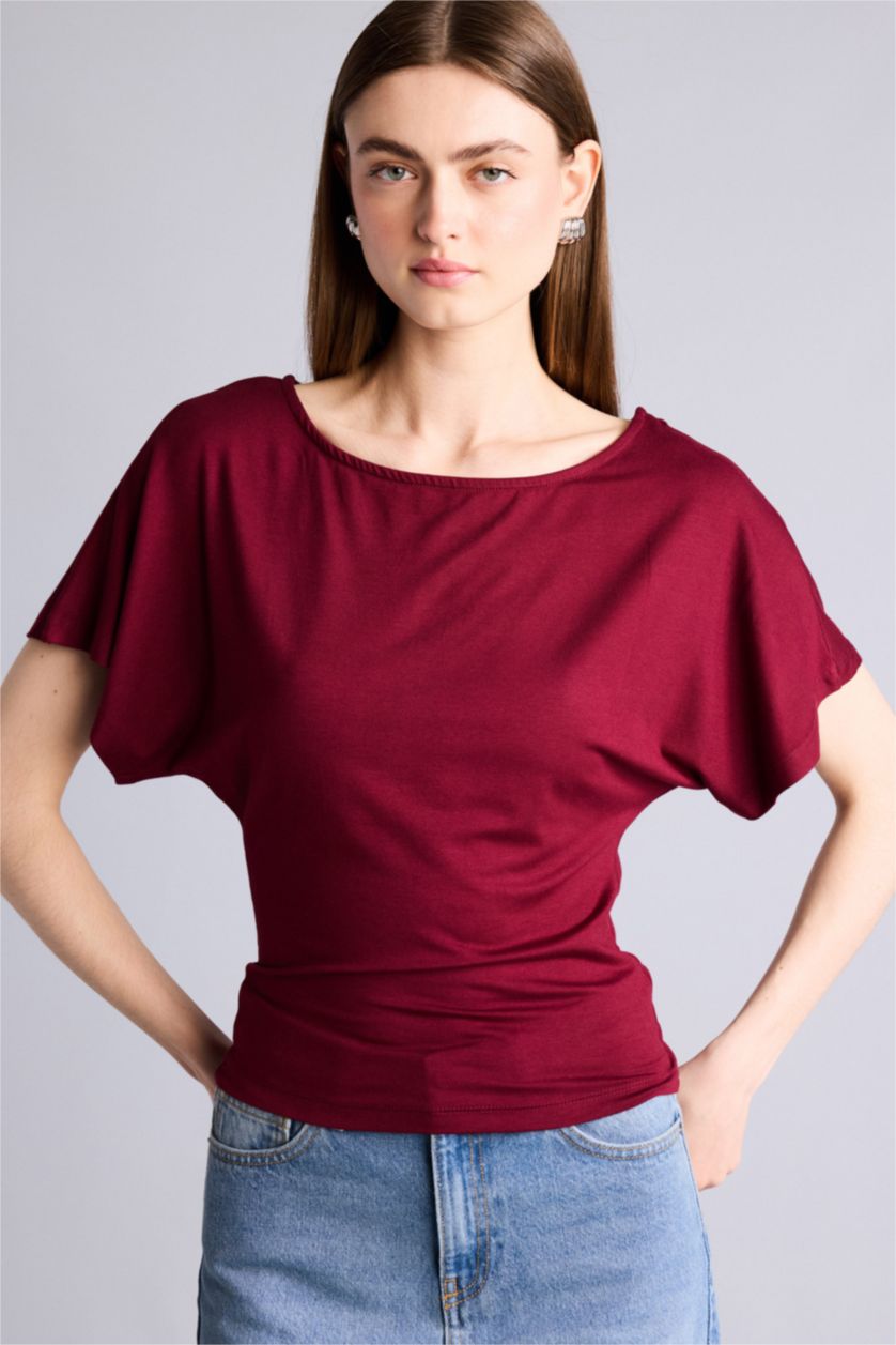 نساء خمري Loose Fit Short Sleeve T-Shirt