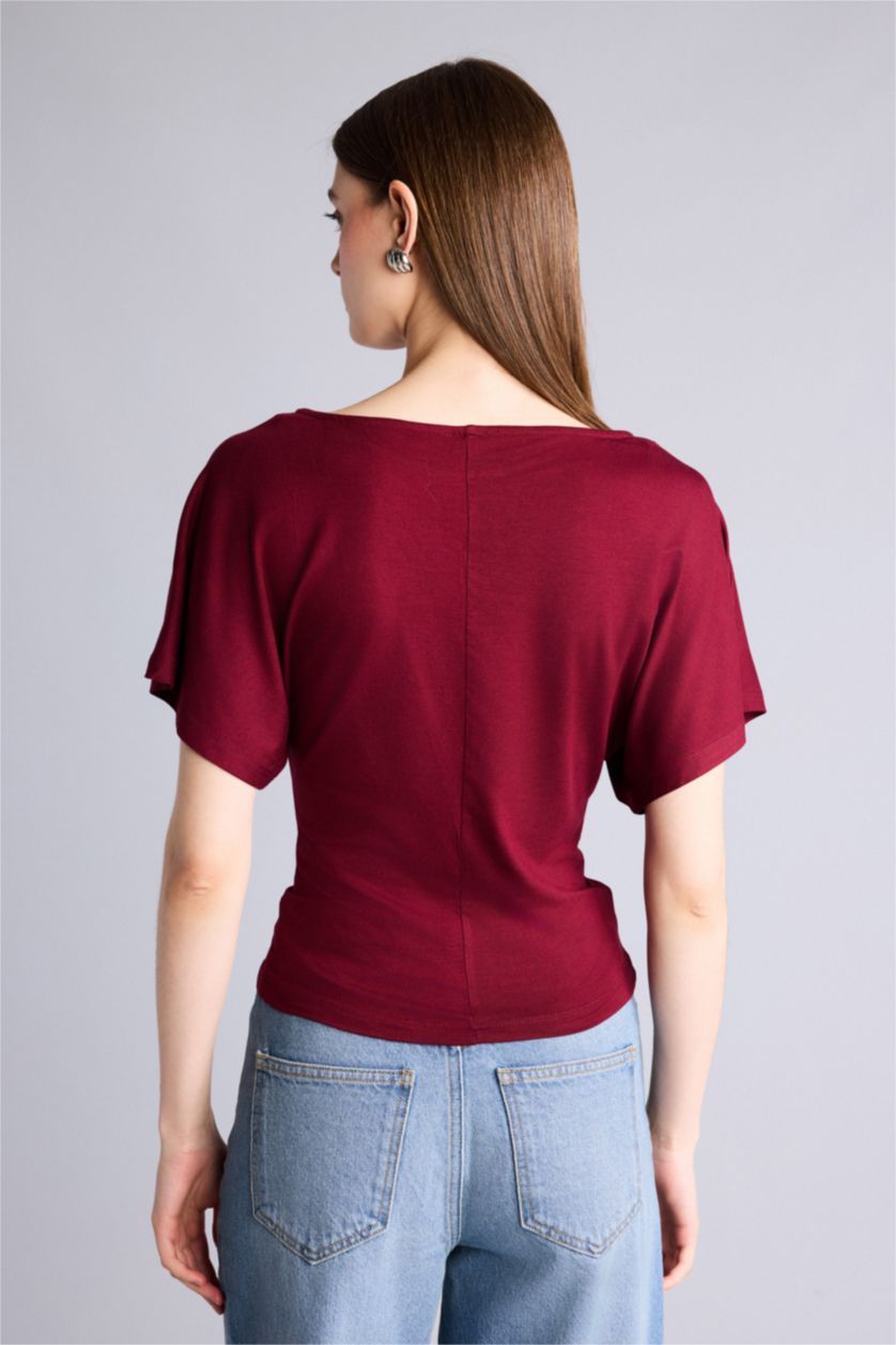 نساء خمري Loose Fit Short Sleeve T-Shirt