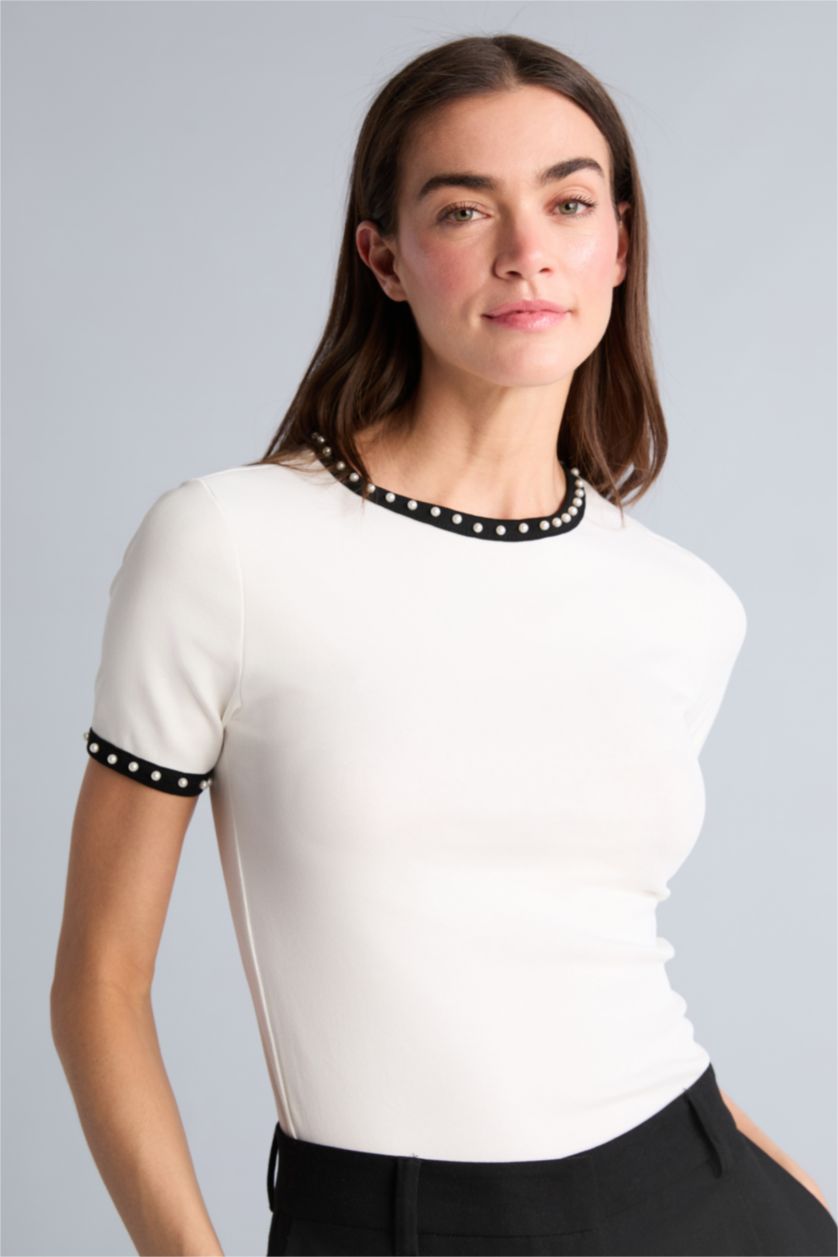 Kadın Ekru Slim Fit Ribana Tişört