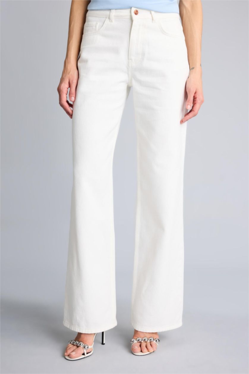 WOMAN White Afra x Defacto Low Rise Wide Leg Low Waist Jeans