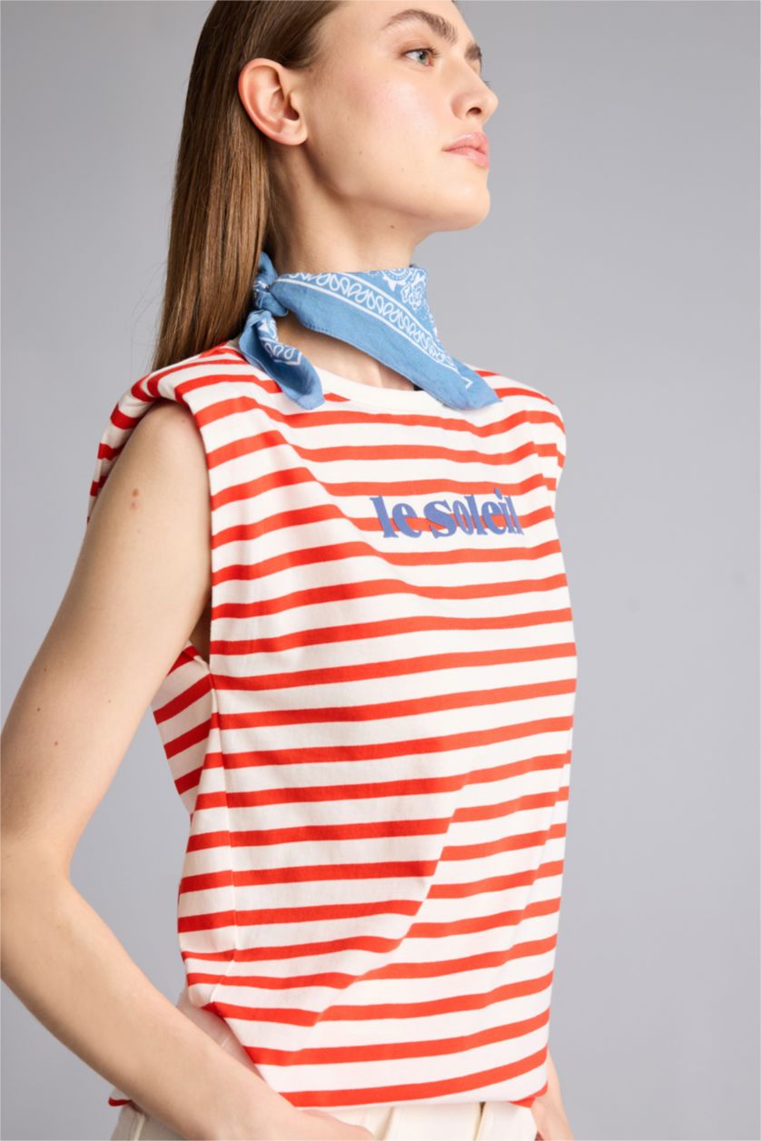 Kadın Beyaz Relax Fıt Baskılı Kısa Kollu Tişört