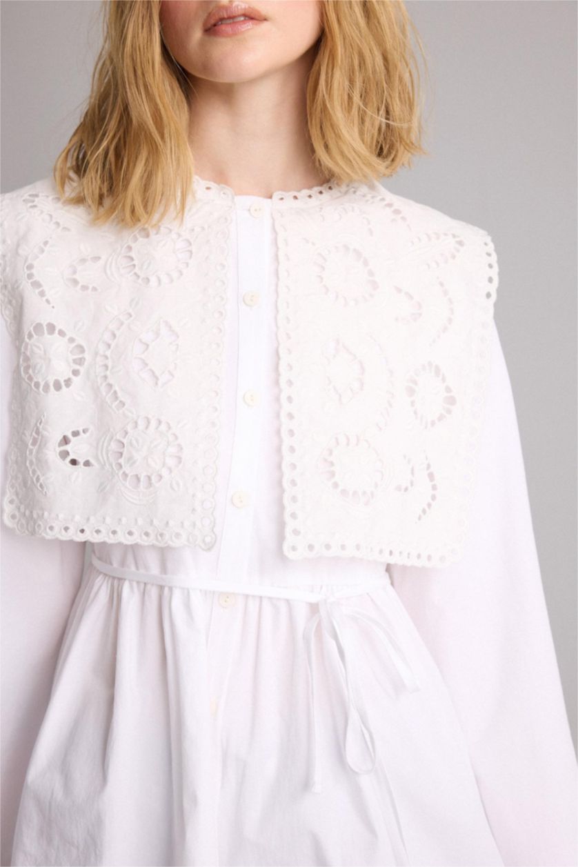 Women White Relax Fit Poplin Long Sleeve Tunic