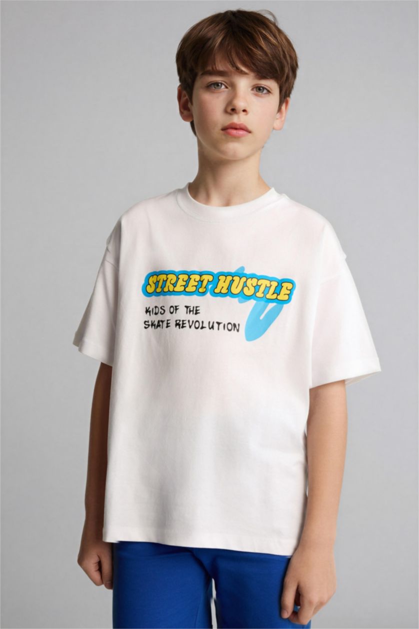 Мальчики и подростки Белый Футболка New Regular Fit для мальчиков с круглым вырезом принтом и коротким рукавом