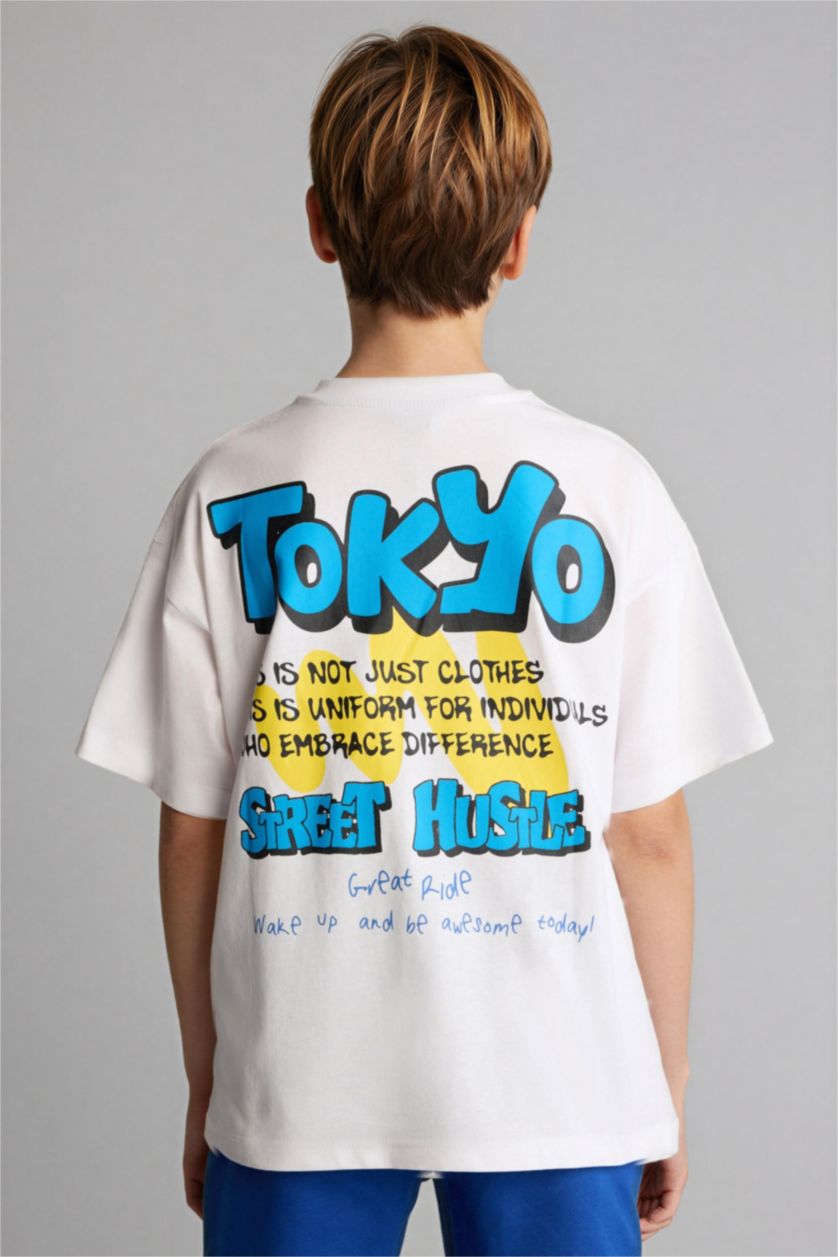 Мальчики и подростки Белый Футболка New Regular Fit для мальчиков с круглым вырезом принтом и коротким рукавом