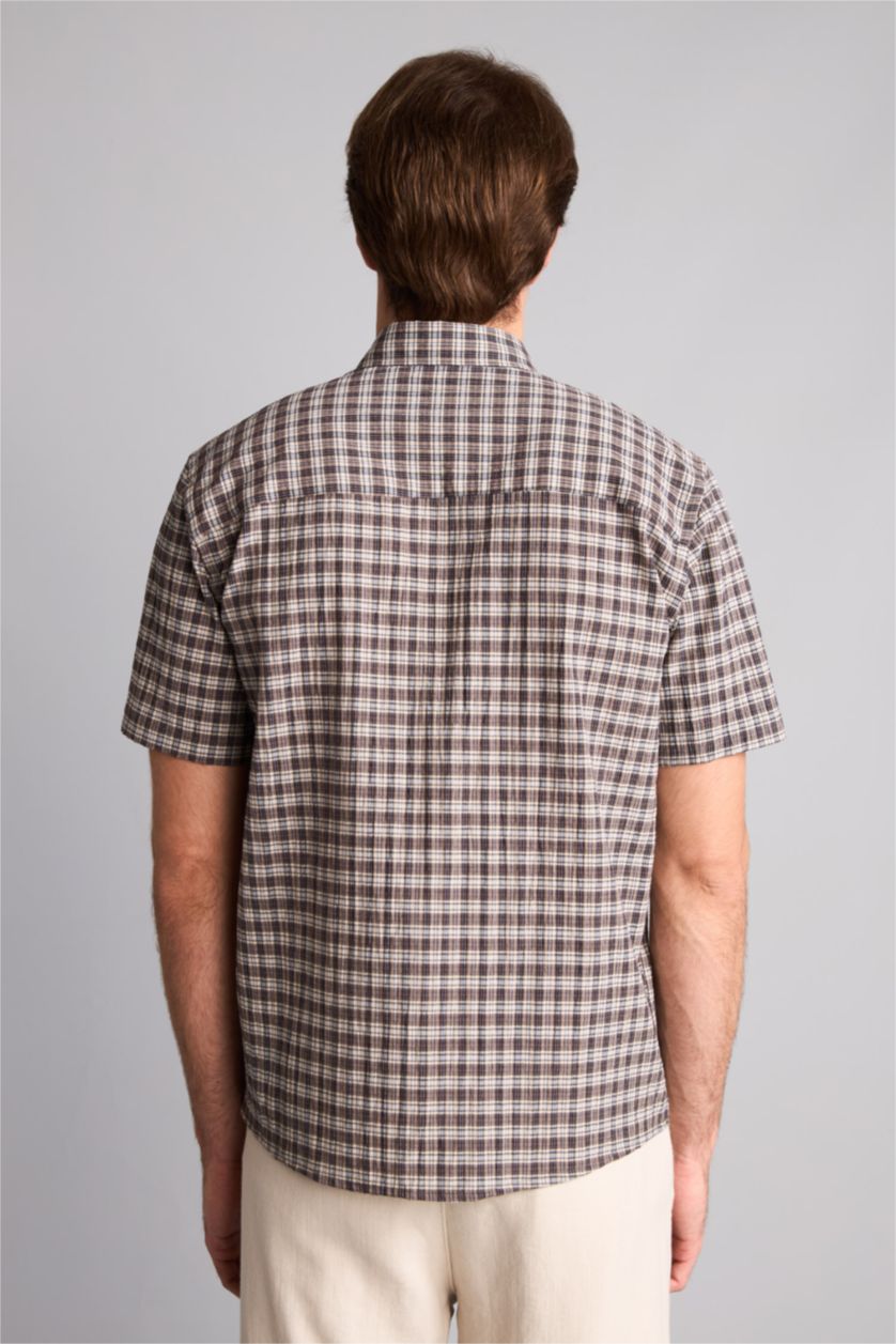 Men Light Bordeaux Regular Fit Crinkle Fabric Short Sleeve Shirt