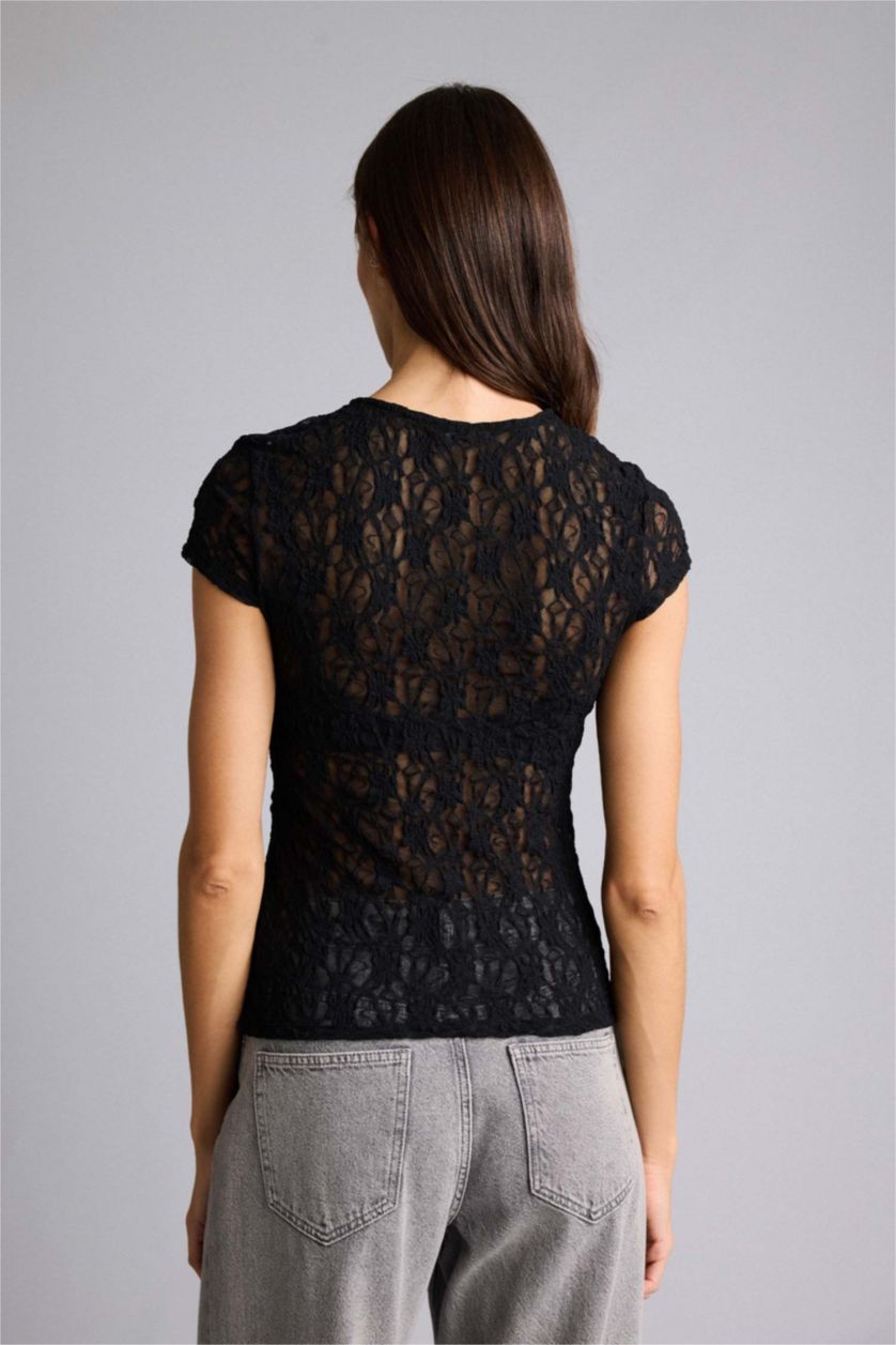 Kadın Siyah Slım Fıt Bisiklet Yaka Dantel Kısa Kollu Tişört