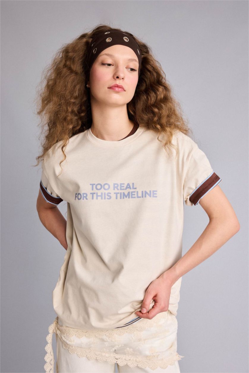 Kadın Ekru Oversıze Bisiklet Yaka Baskılı Kısa Kollu Tişört