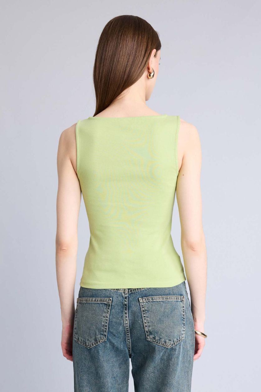 Woman Light Green Slim Fit Ribana Boat Collar Tank Top