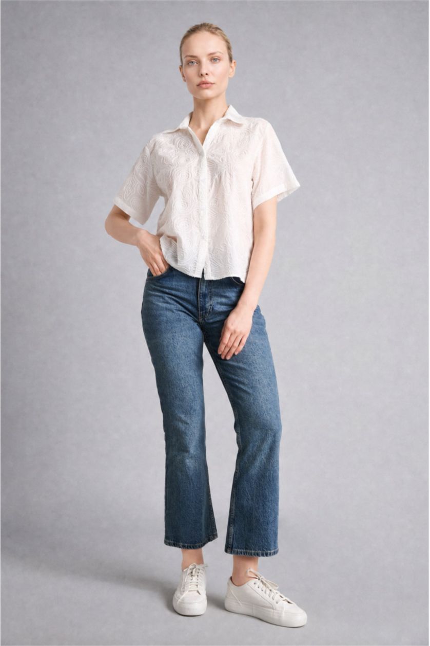 Women White Regular Fit brode Short Sleeve Shirt