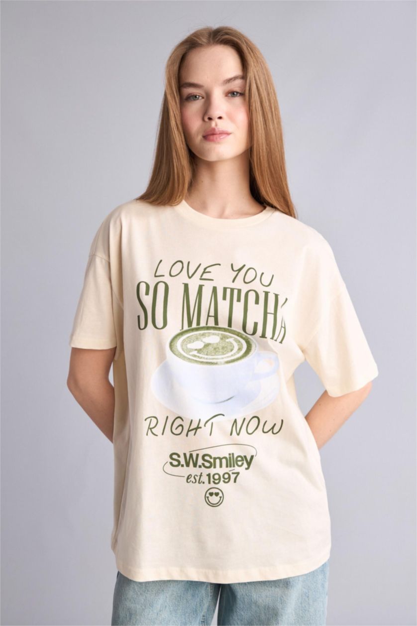 نساء بيج فاتح SmileyWorld Print Short Sleeve Oversize T-Shirt