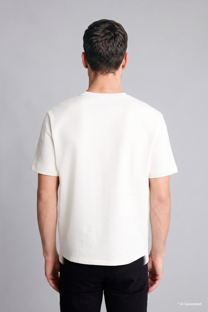 رجال بيج فاتح Regular Fit Short Sleeve T-Shirt