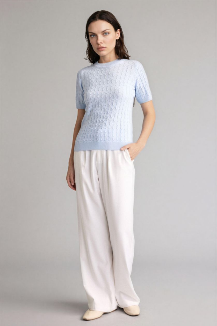 Kadın Açık Mavi Regular Fıt Bisiklet Yaka Kazak