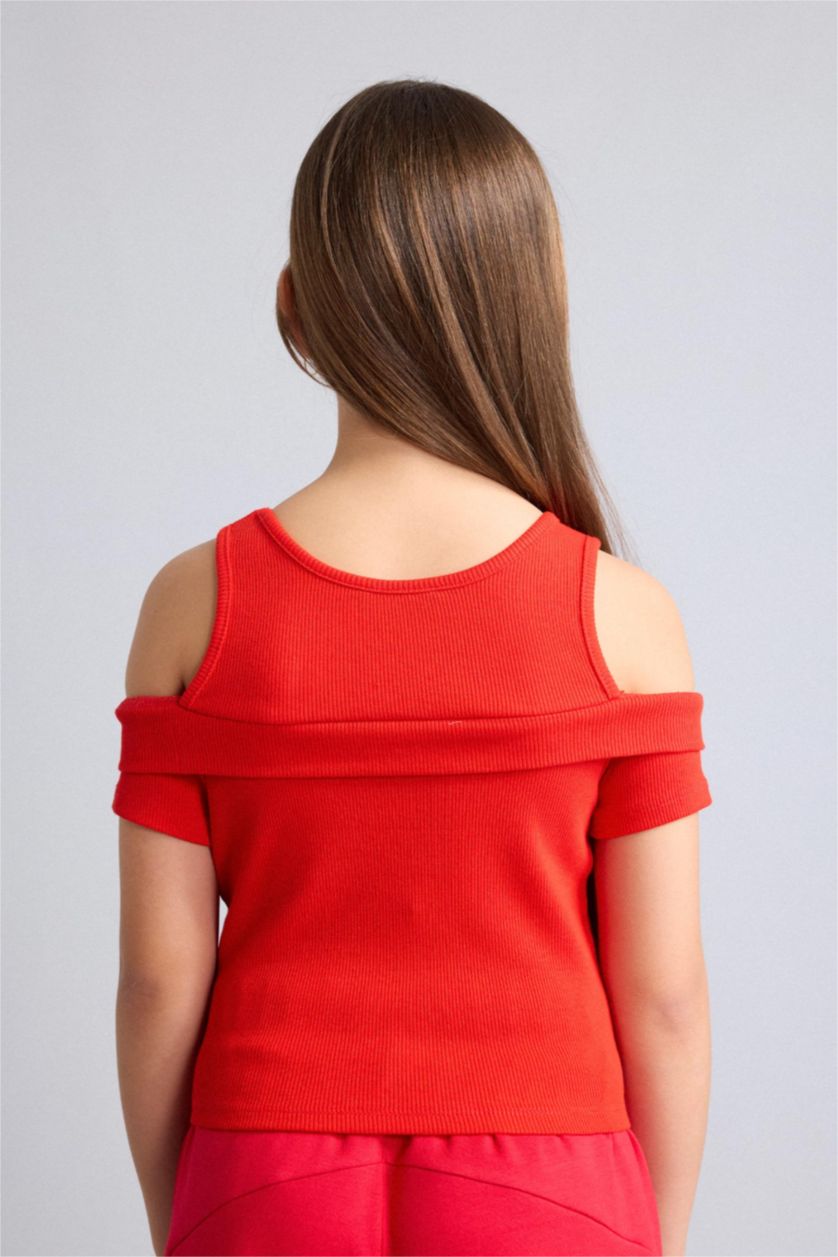 Young Girls - Teen Girls Red Short Sleeve T-Shirt