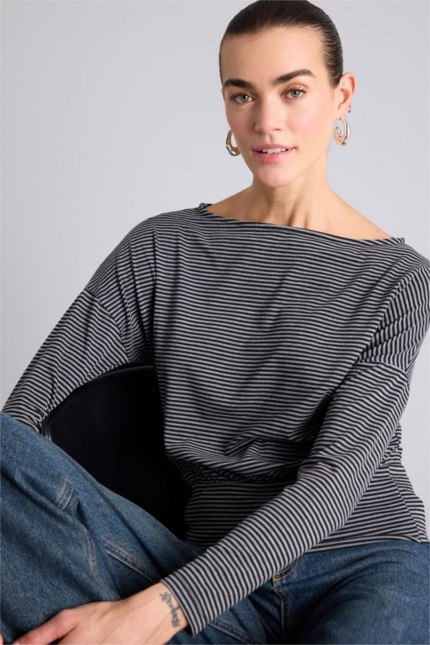 Kadın Siyah Slım Fıt Kayık Yaka Uzun Kollu Tişört