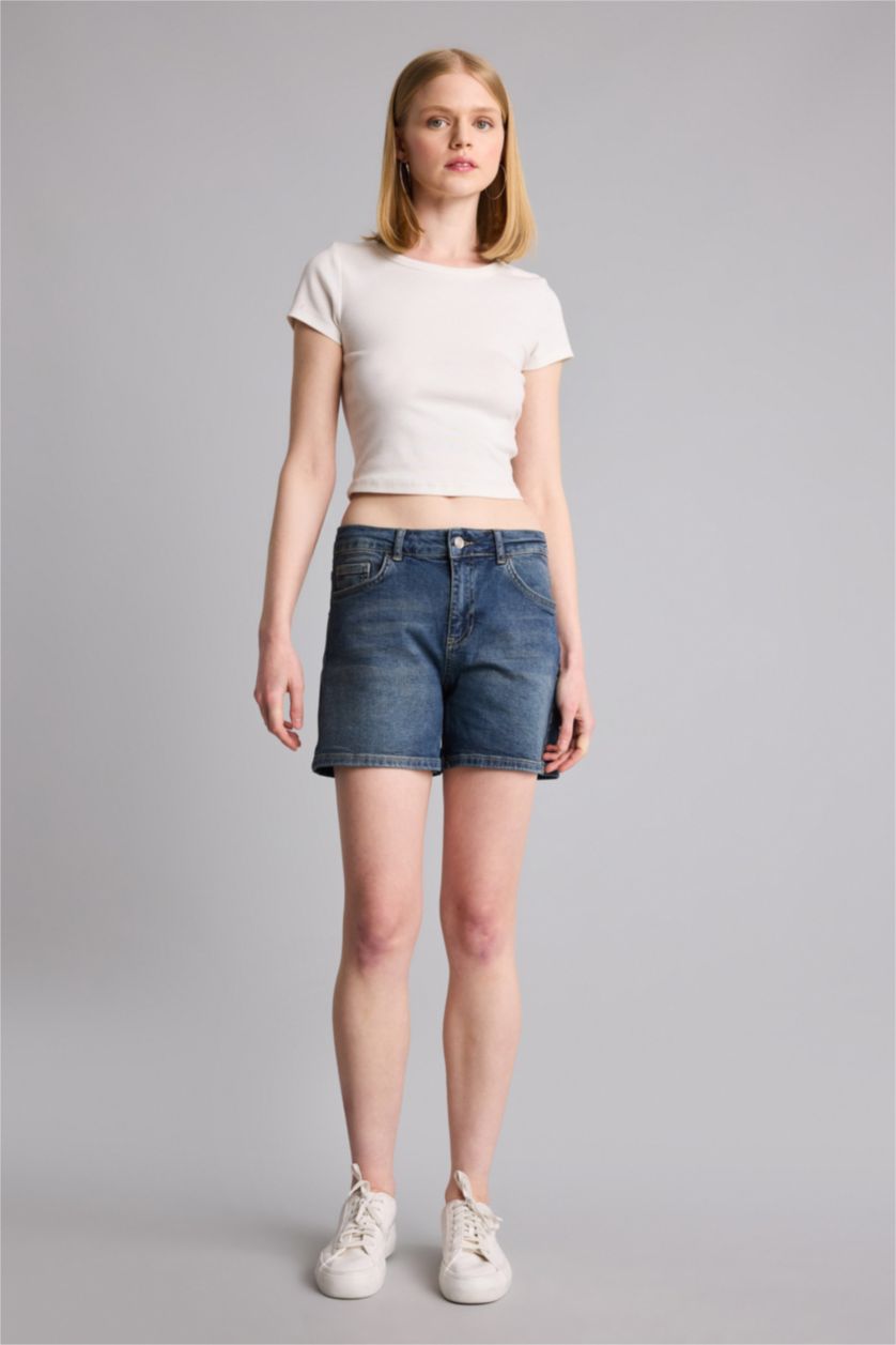 Kadın Mavi Slim Fit Normal Bel Şort