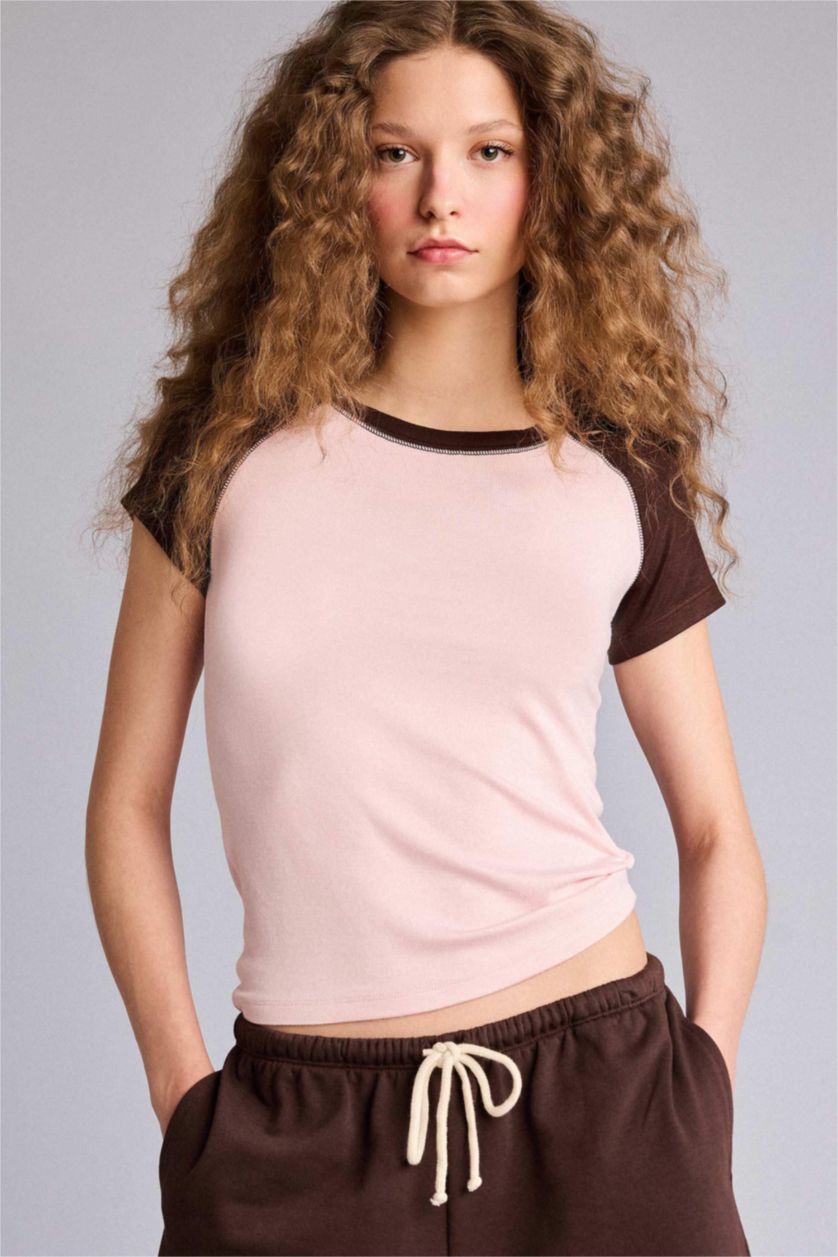 Kadın Pembe Fıtted Bisiklet Yaka Viskon Kısa Kollu Tişört