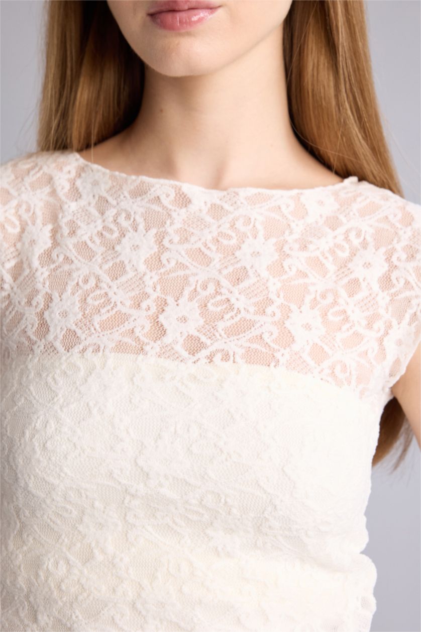 Kadın Kırık Beyaz Fıtted Dantel Bluz