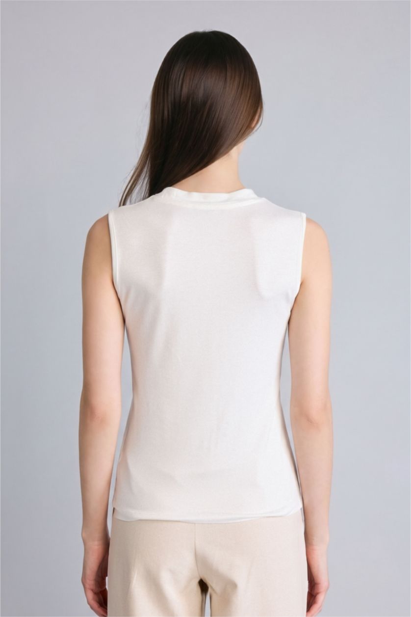 Kadın Ekru Slim Fit Kolsuz Tunik