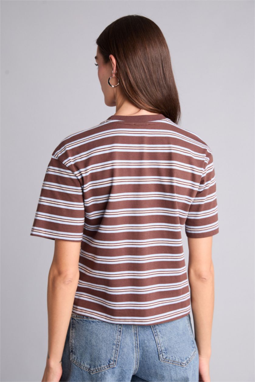 Kadın Kahve Relax Fıt Bisiklet Yaka Çizgili Kısa Kollu Tişört