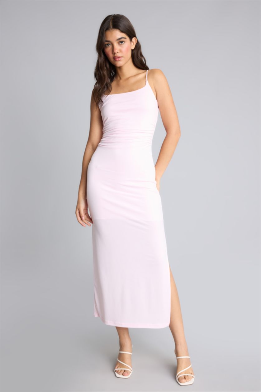 Kadın Açık Pembe Bodycon Askılı Midi Elbise