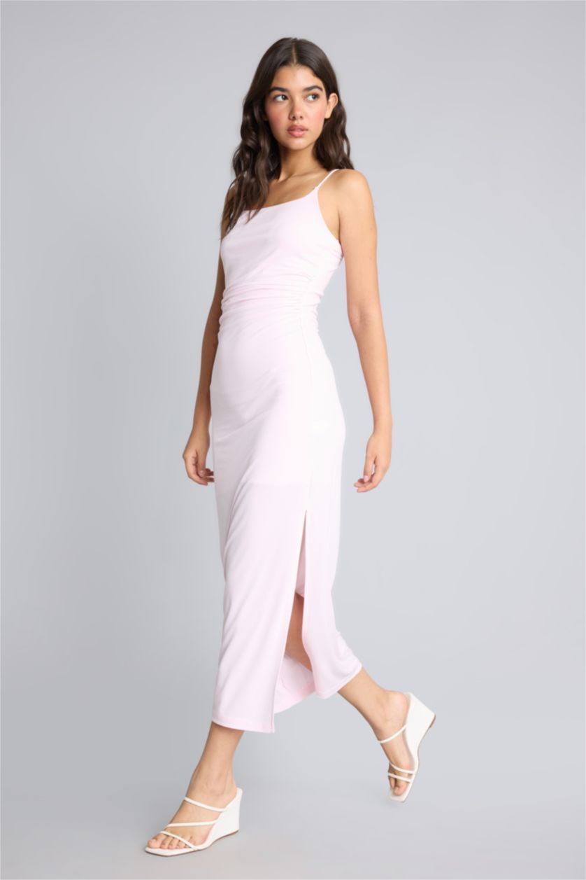 Kadın Açık Pembe Bodycon Askılı Midi Elbise