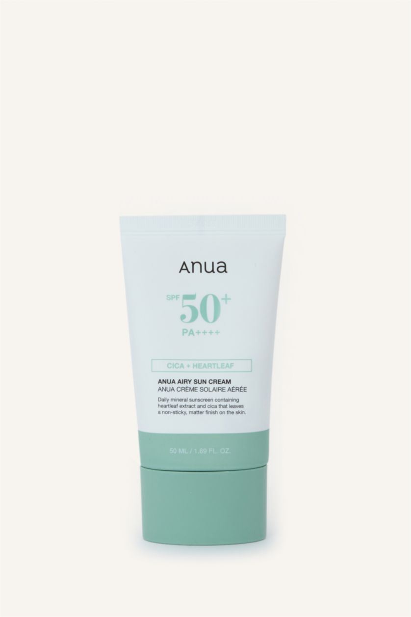 Woman White Anua Airy Sun Cream SPF50+ PA++++ Centella and Mugwort Sunscreen 50ml