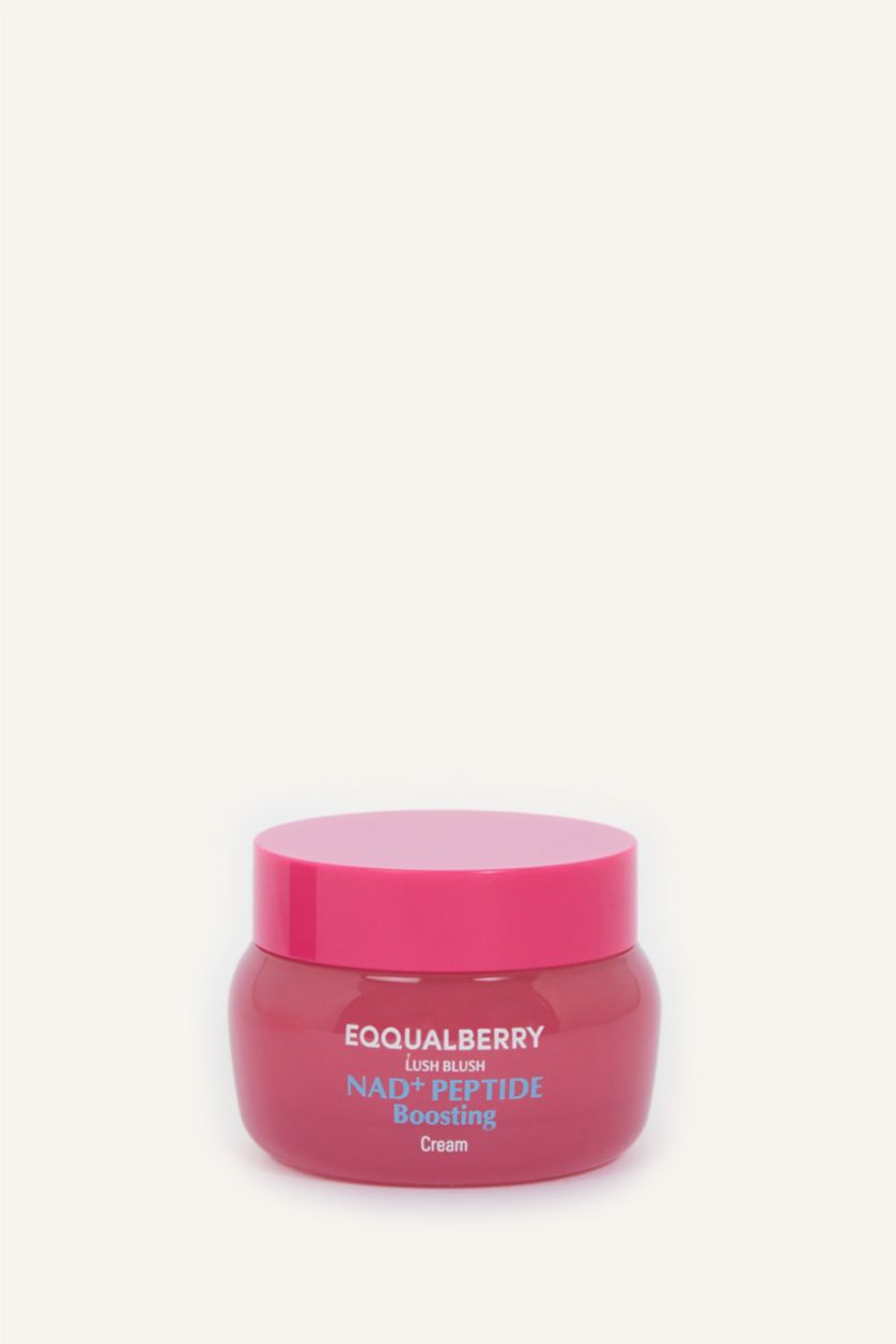 Woman Pink Eqqualberry NAD+ Peptide Boosting Cream Elasticity & Firmness NAD+ Peptide Cream