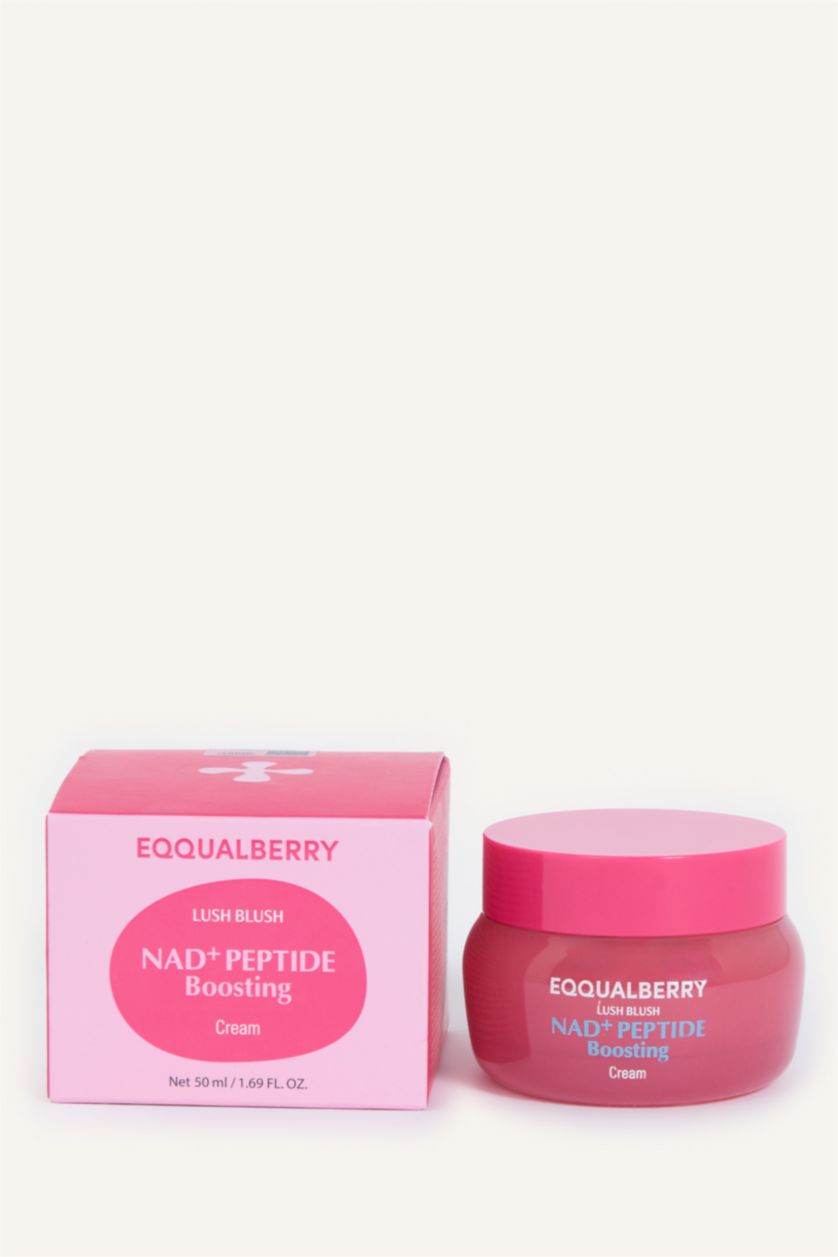 Woman Pink Eqqualberry NAD+ Peptide Boosting Cream Elasticity & Firmness NAD+ Peptide Cream