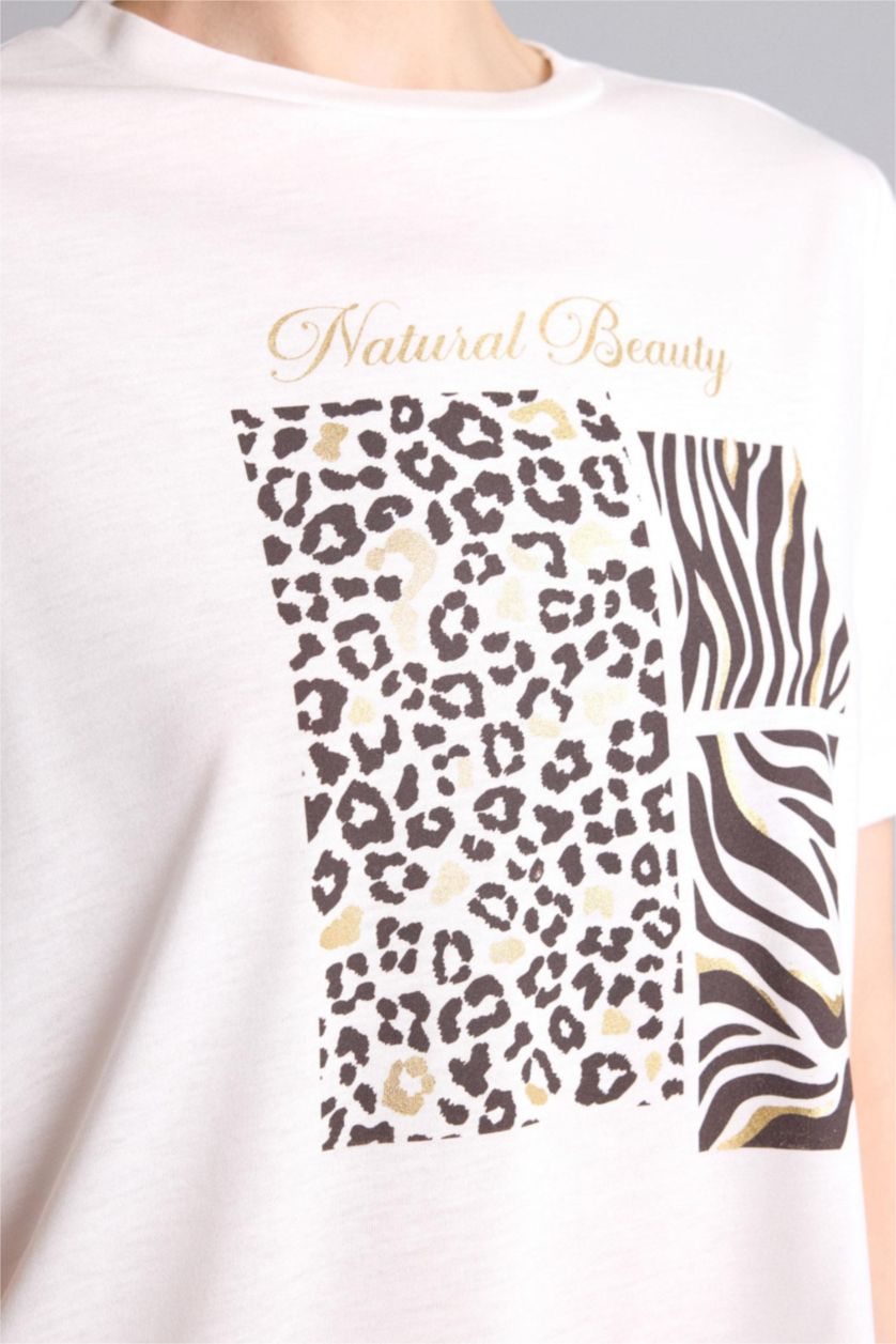 Kadın Ekru Regular Fit Leopar Baskılı Tişört