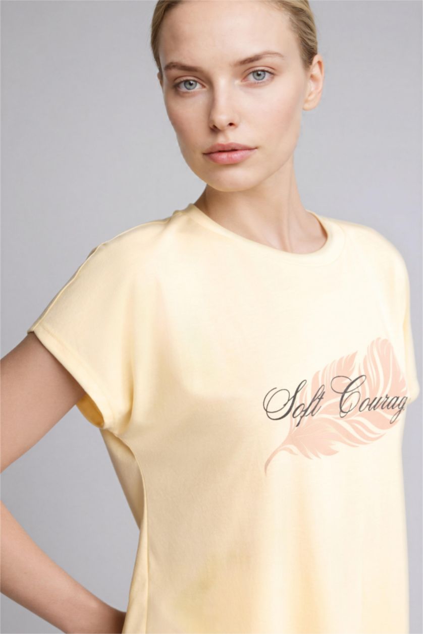 Woman Yellow Short Sleeve T-Shirt