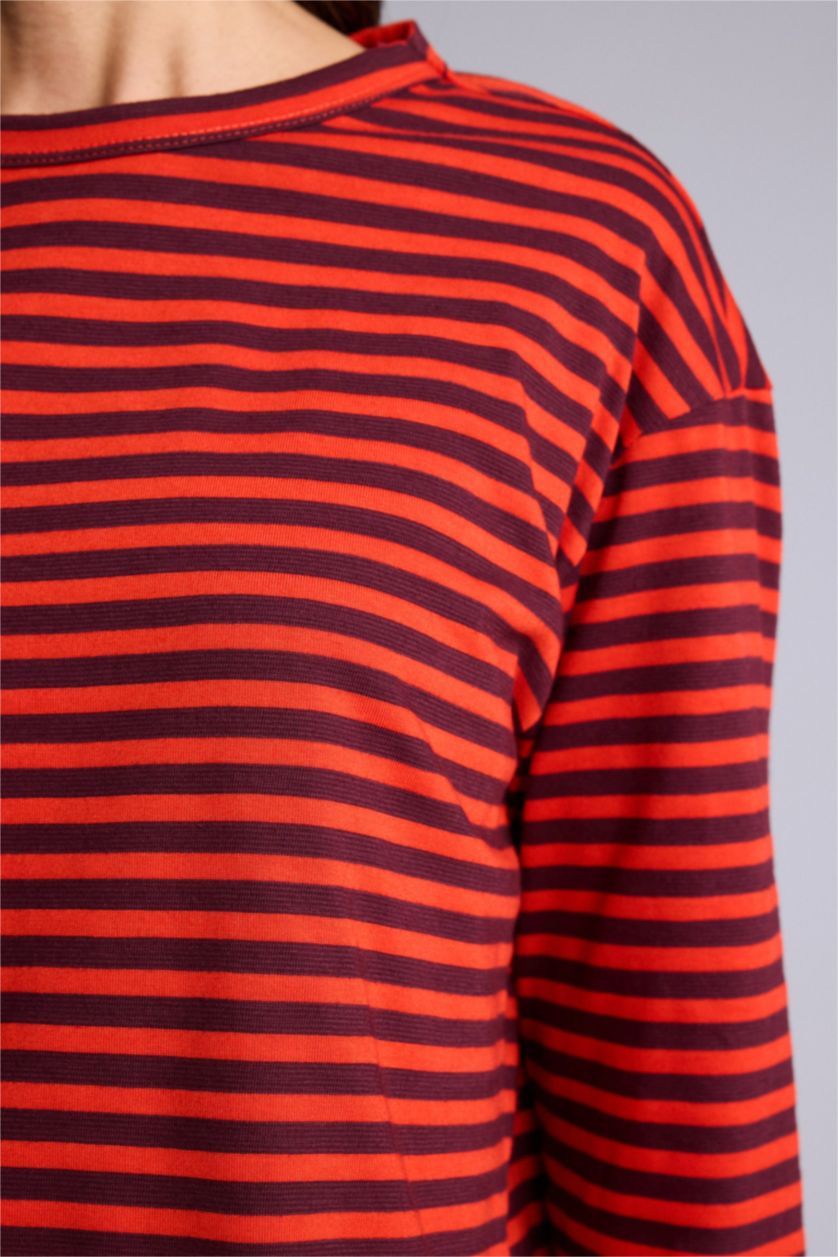 نساء أحمر Woman Long Sleeve T-Shirt