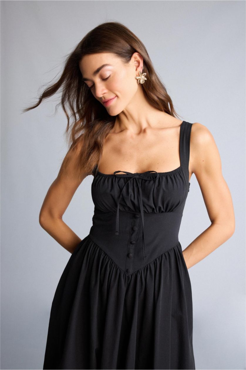 Kadın Siyah Askılı Midi Elbise