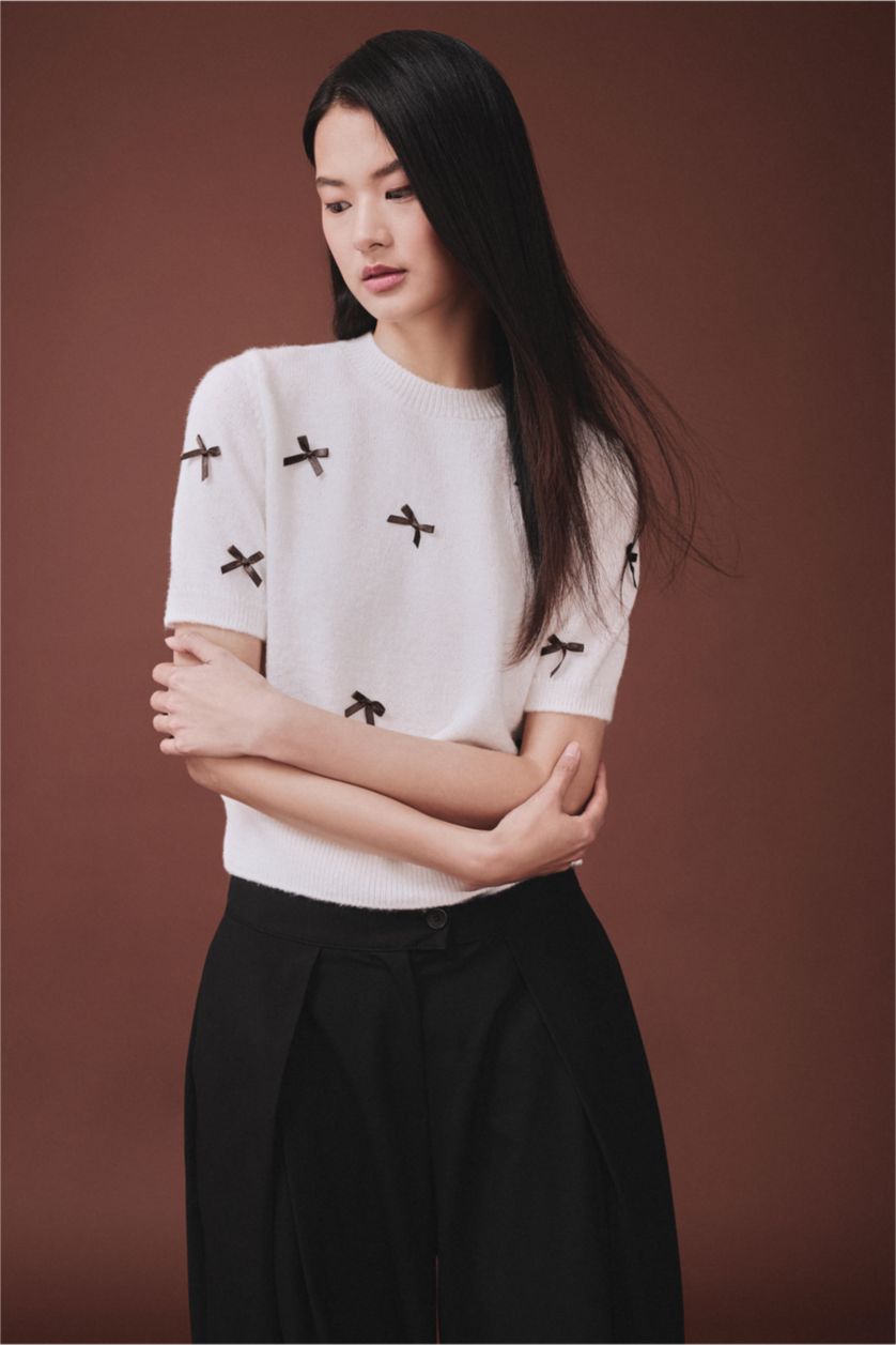 Kadın Kırık Beyaz Regular Fıt Bisiklet Yaka Kazak