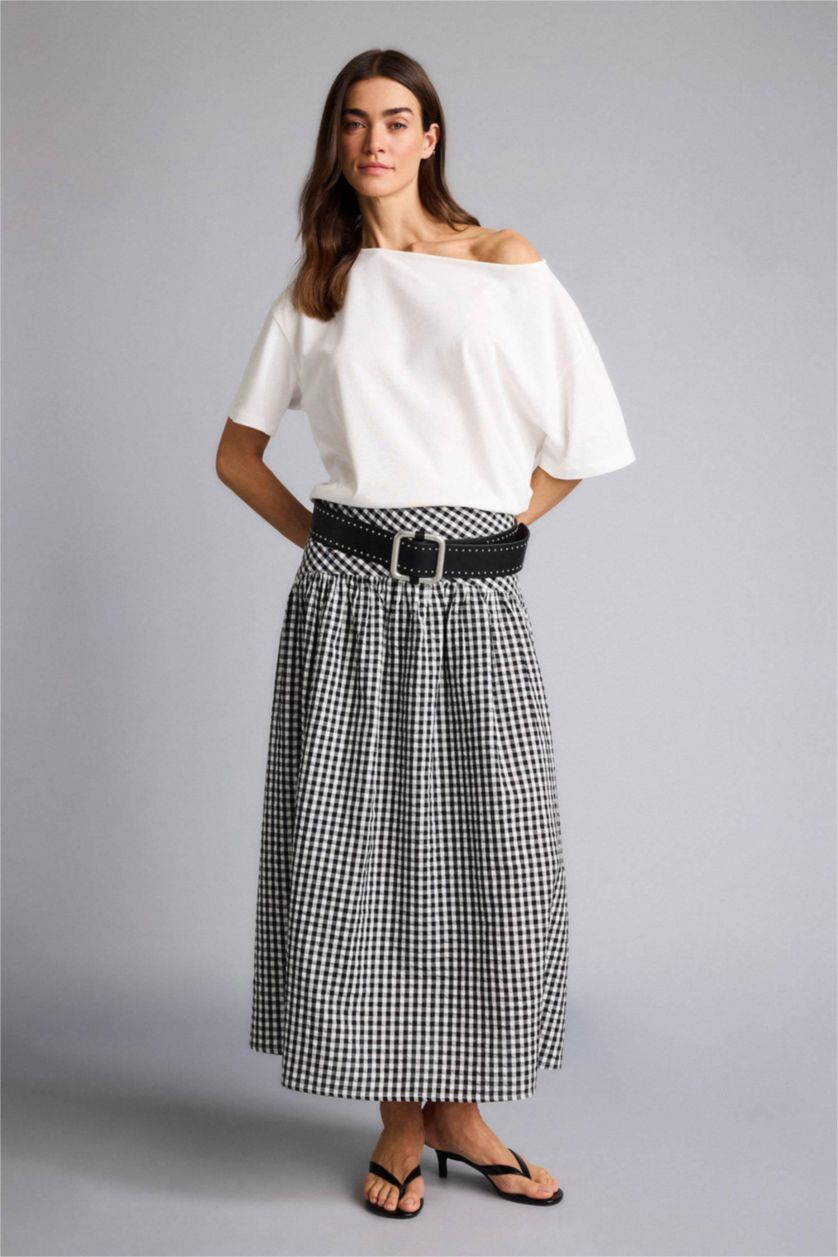 Kadın Ekru Relax Fıt Kayık Yaka Basıc Düz Kısa Kollu Tişört