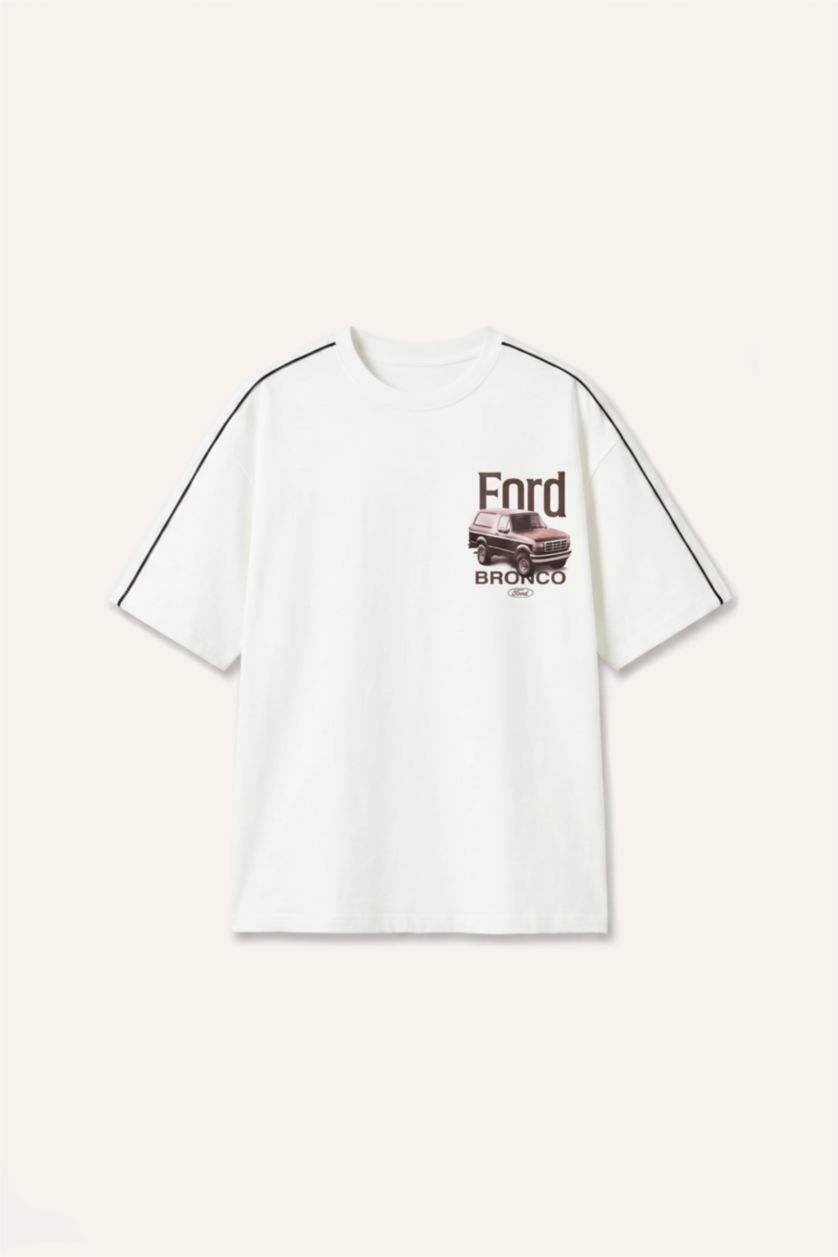 Men Ecru Boxy Fit Short Sleeve T-Shirt