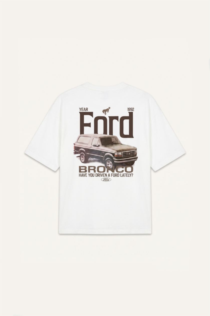Men Ecru Boxy Fit Short Sleeve T-Shirt