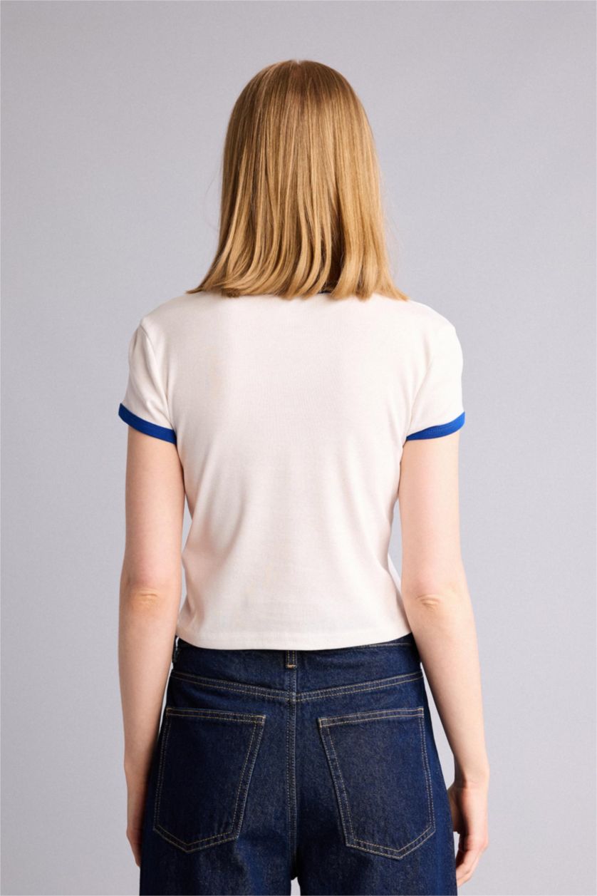 Kadın Kırık Beyaz Wınnıe The Pooh Baskılı Kısa Kollu Tişört