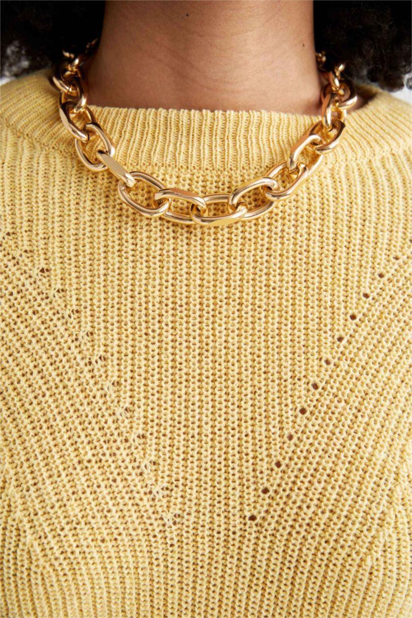 نساء أصفر بلوفر بقصة عادية برقبة مستديرة