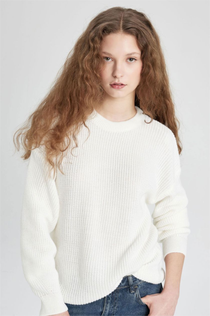 Kadın Ekru Regular Fit Bisiklet Yaka Selanik Kumaş Basic Düz Triko Kazak