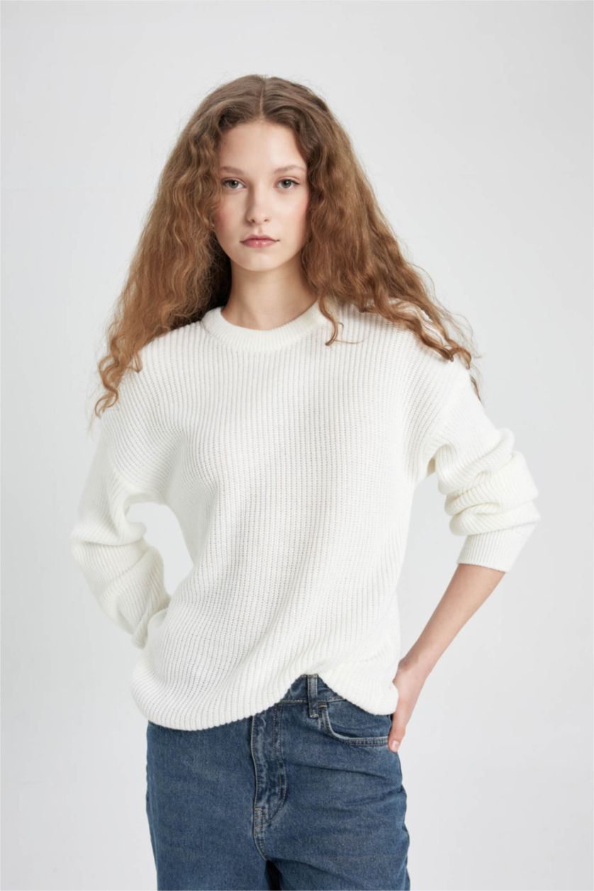 Kadın Ekru Regular Fit Bisiklet Yaka Selanik Kumaş Basic Düz Triko Kazak