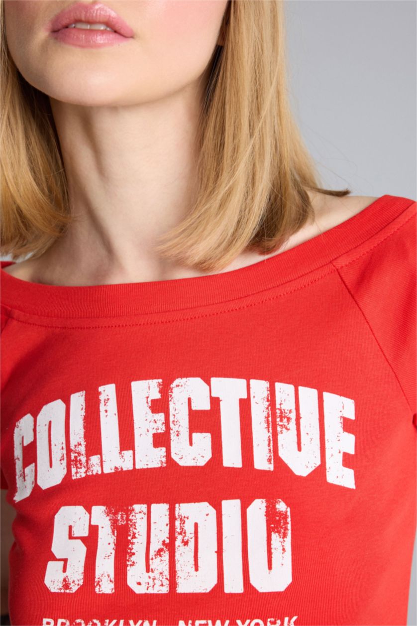 Woman Red Slim Fit Ribana Short Sleeve T-Shirt