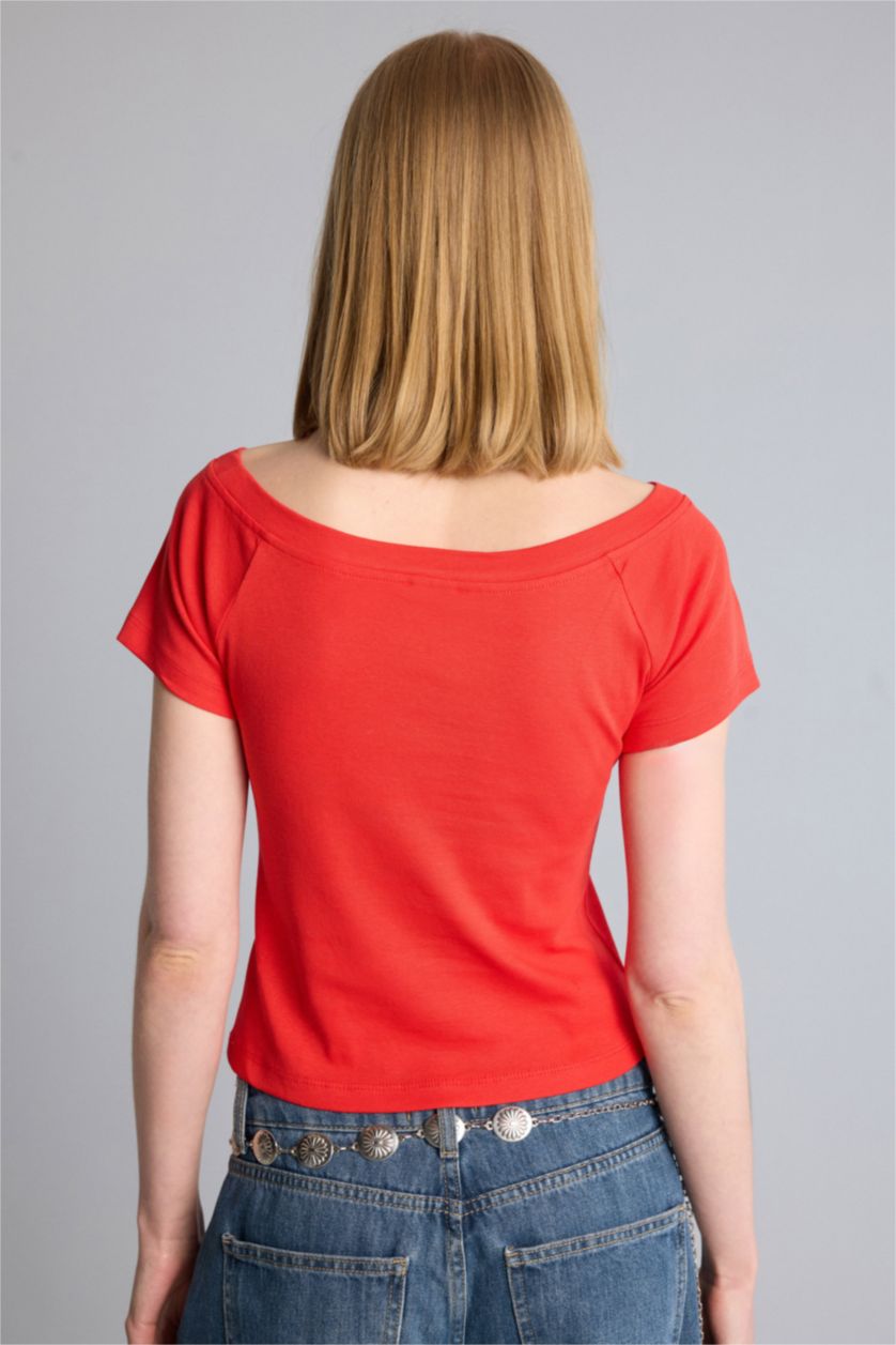 Woman Red Slim Fit Ribana Short Sleeve T-Shirt