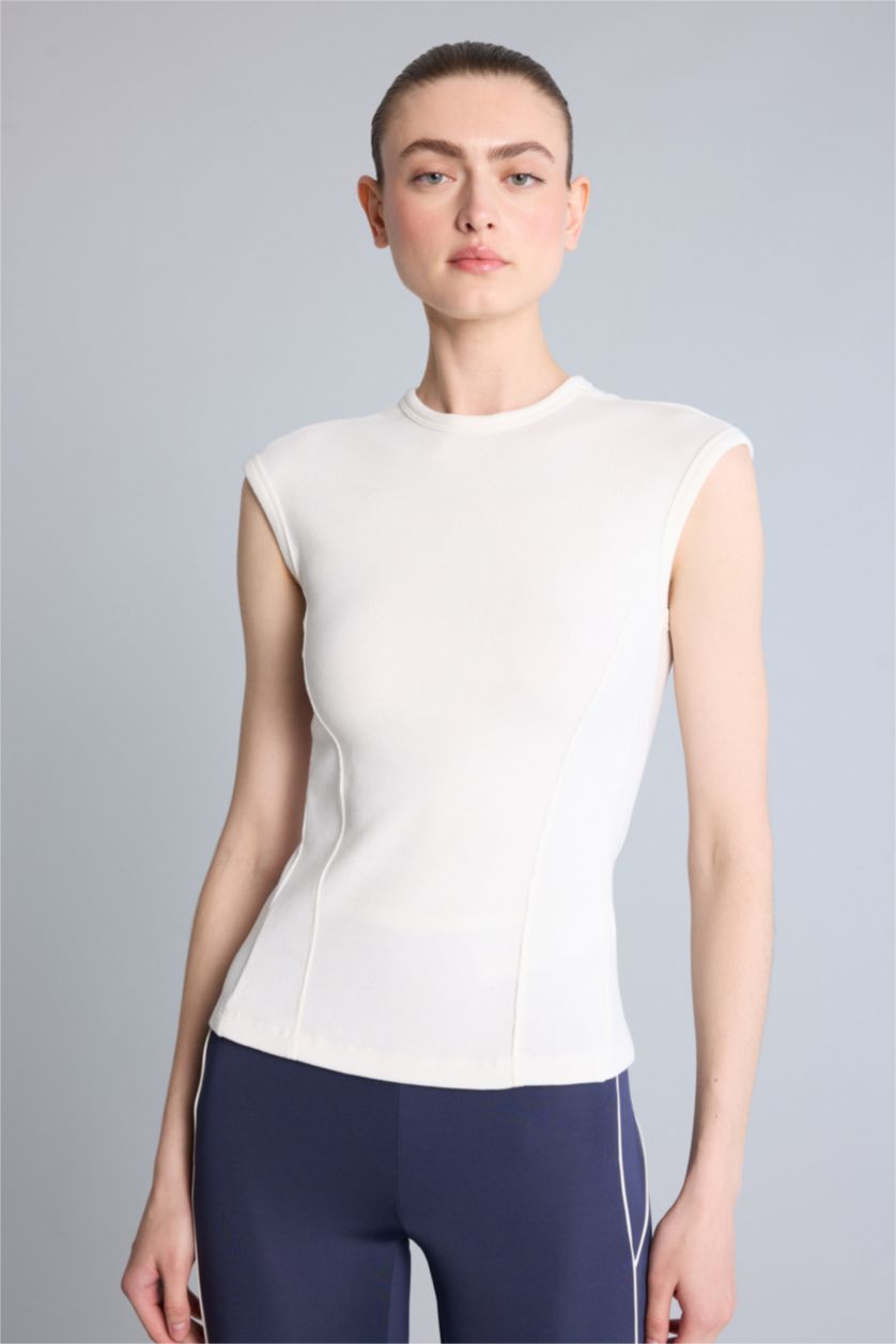 Kadın Ekru Slim Fit Kısa kollu Modal Tişört