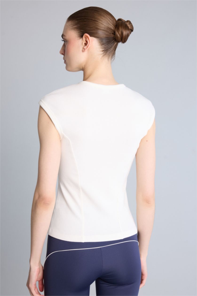 Kadın Ekru Slim Fit Kısa kollu Modal Tişört