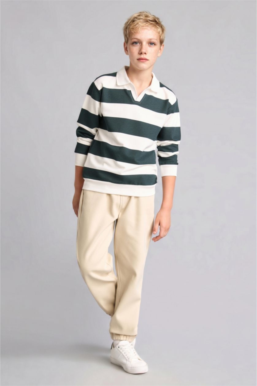 Young Boys - Teen Boys Dark Green New Regular Fit Apache Neck Sweatshirt
